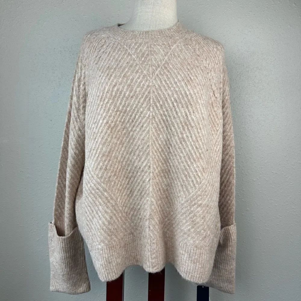 NWT Rachel Roy Women’s Sweater